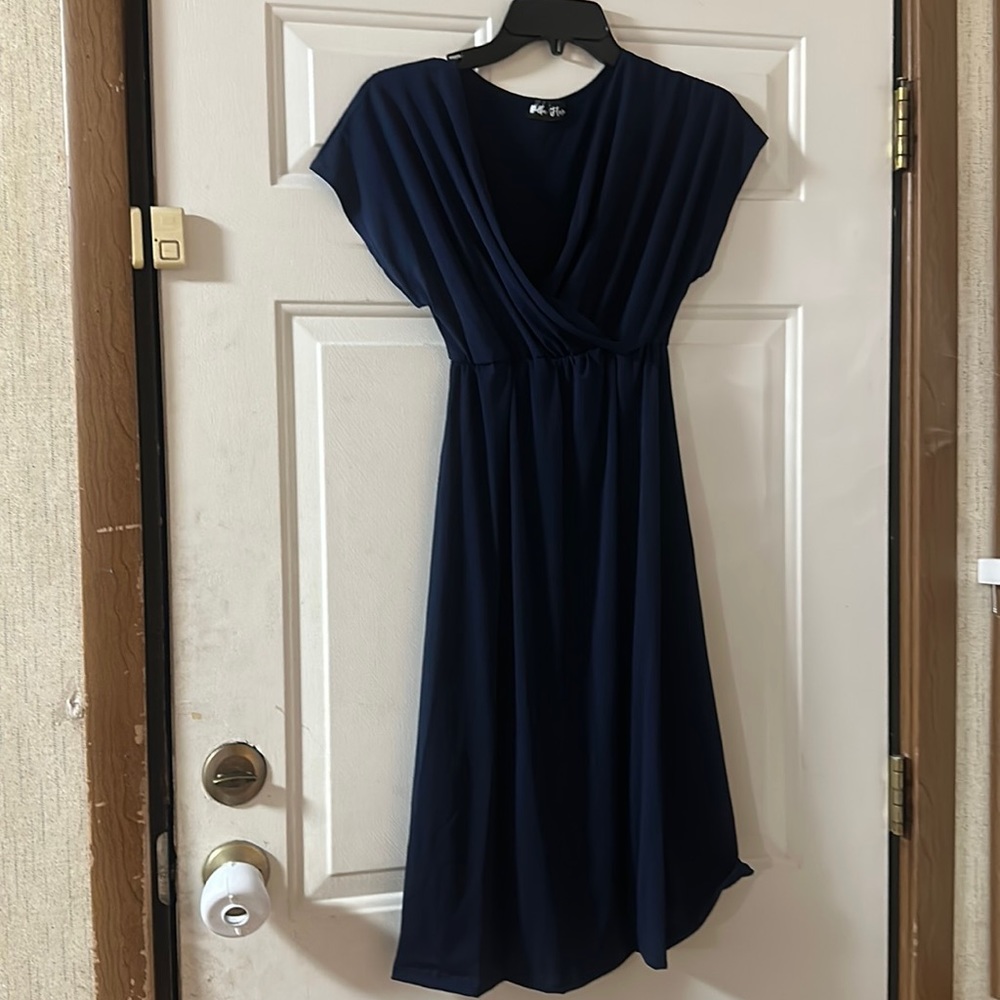 BELLA FLORE NAVY SHORT SLEEVE MATERNITY DRESS: EMPIRE WAIST:NWOT: S